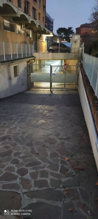 Garage in vendita a San Lazzaro di Savena via Emilia, 165