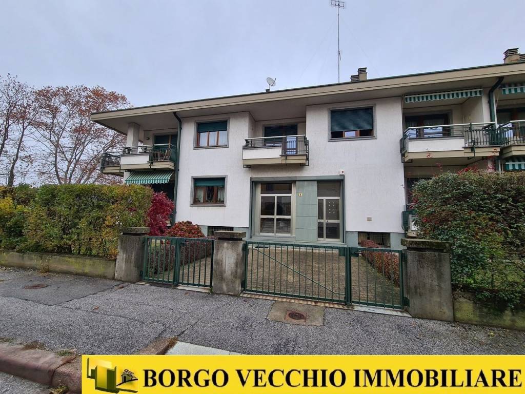 Ufficio in vendita a Cuneo via Vignolo