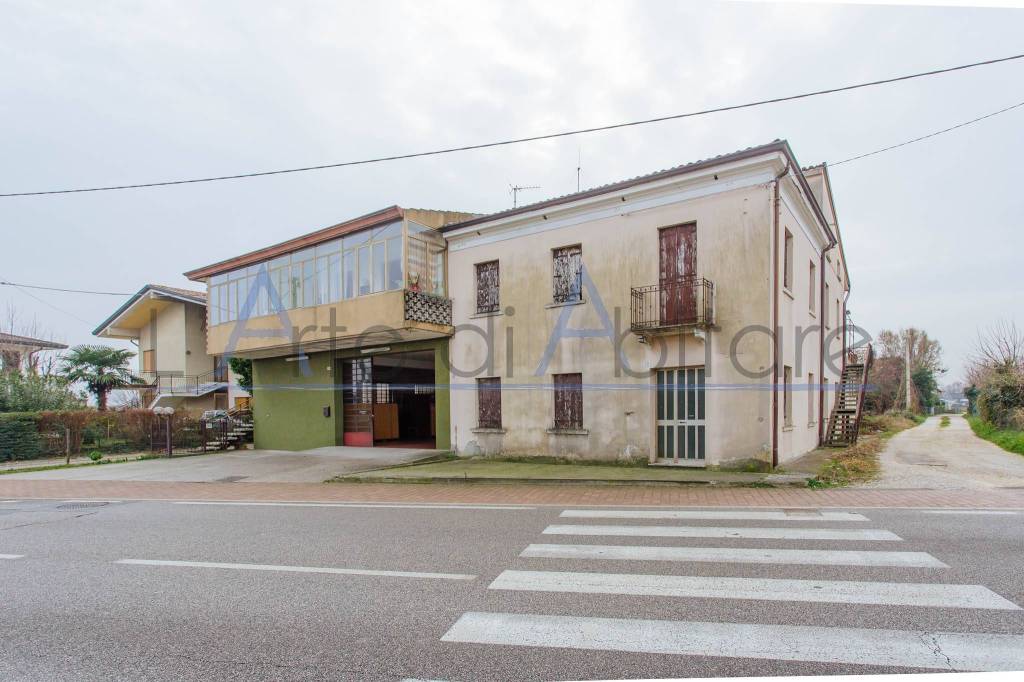 Villa Bifamiliare in vendita a Vigonovo via Veneto, 60