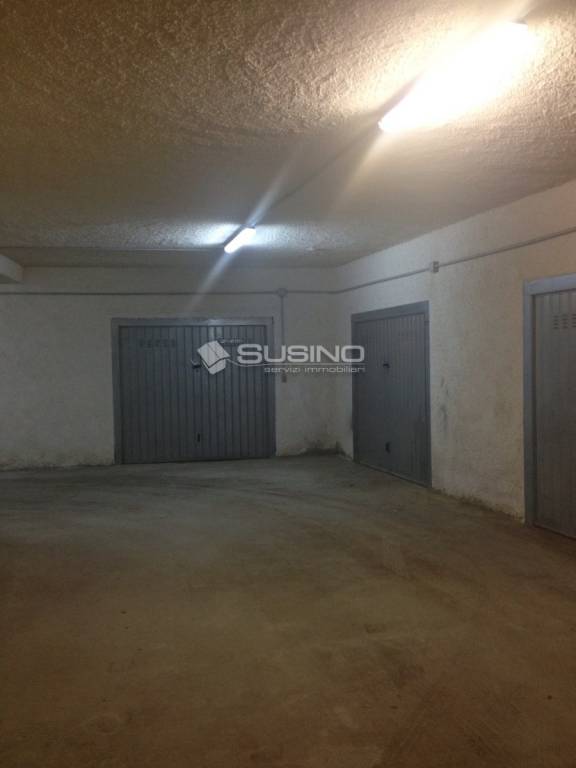 Garage in vendita a Siracusa borgata alta