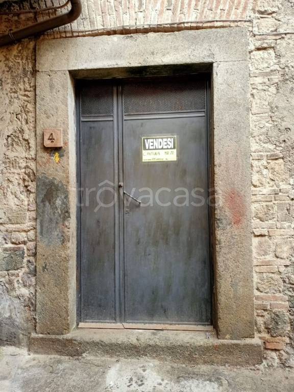 Magazzino in in vendita da privato a Soriano nel Cimino vicolo del Fossatello, 4