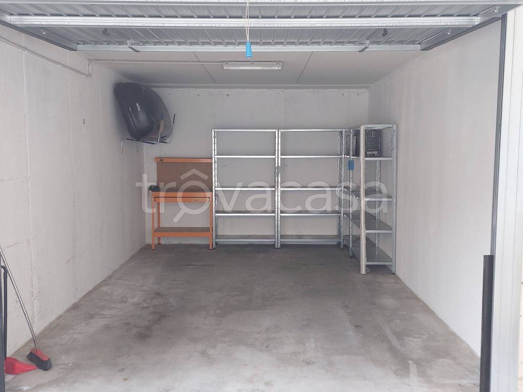 Garage in vendita a Castrezzato via Finiletto, 79