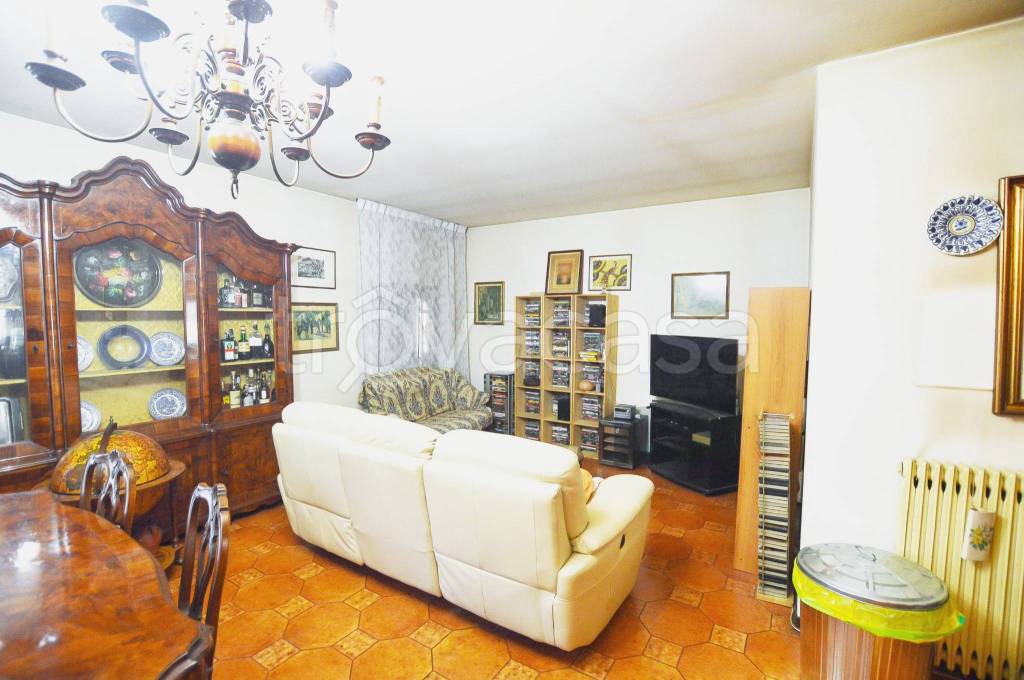 Appartamento in vendita a Este via Cesare Battisti