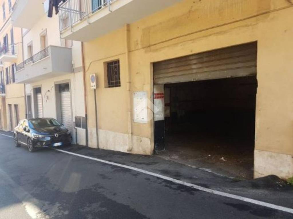 Garage in vendita a Monte Compatri viale europa