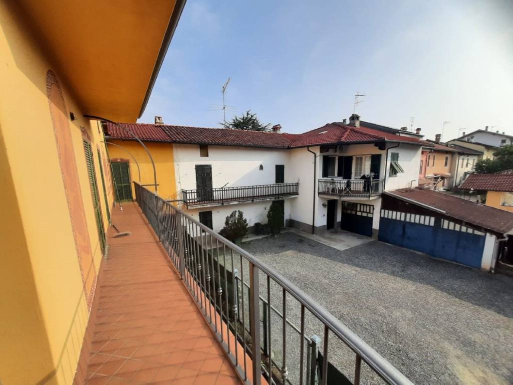 Casa Indipendente in vendita a Capriata d'Orba via Roma
