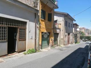 Garage in vendita a monte compatri via san silvestro, 52