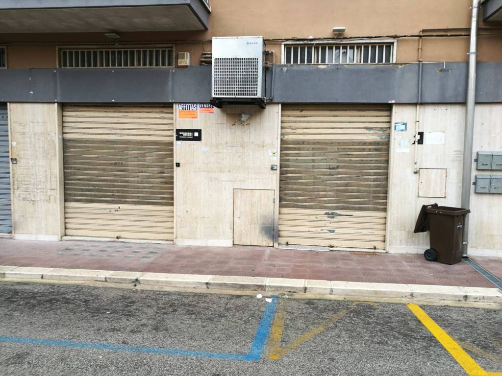 Negozio in in vendita da privato a Gravina in Puglia via Ludovico Maiorana, 12