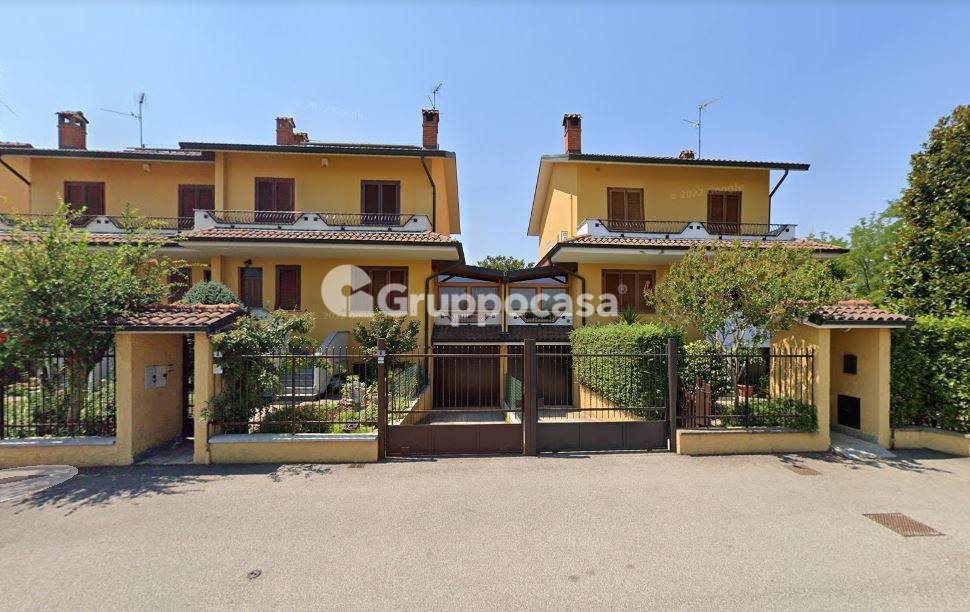 Villa in vendita a Corbetta via Falcone, 6/8
