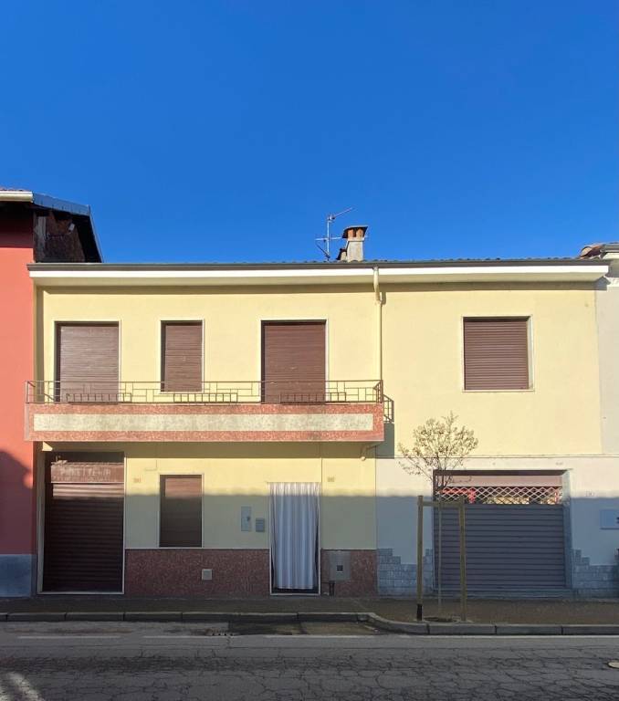 Casa Indipendente in vendita a Granozzo con Monticello via Antonio Gramsci