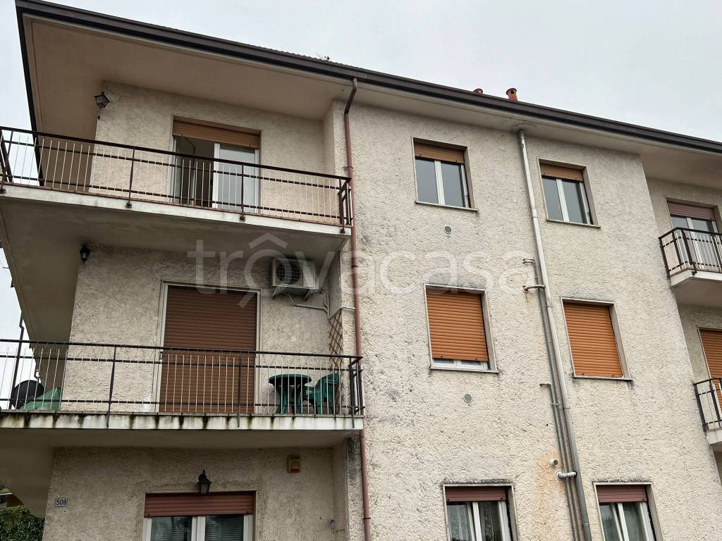 Appartamento in vendita a Cadrezzate con Osmate via Solferino