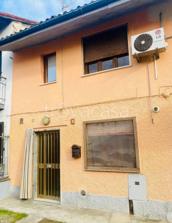 Casa Indipendente in in vendita da privato a Valle Lomellina vicolo Striccione, 8