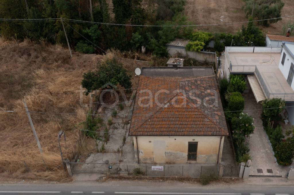 Casa Indipendente in vendita a Roseto degli Abruzzi ss150