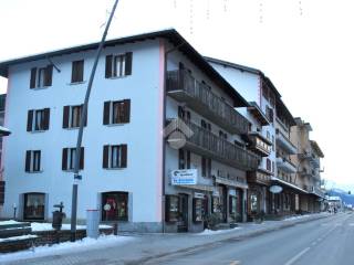 Casa indipendente in vendita ad aprica corso roma, 234