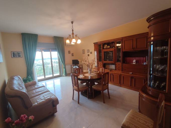 Appartamento in vendita a Capo d'Orlando via Nazionale Palermo, 603