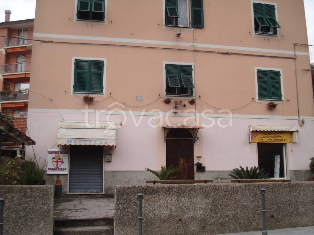 Casa Indipendente in vendita a Serra Riccò via Antonio Medicina