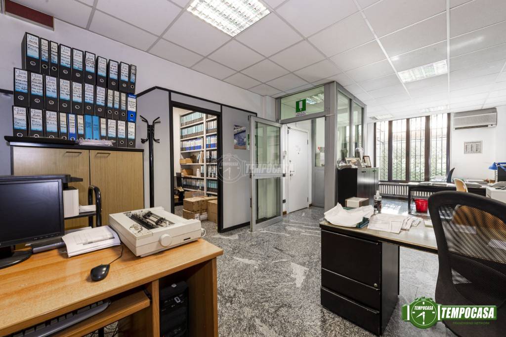 Ufficio in vendita a Milano via della Commenda 20