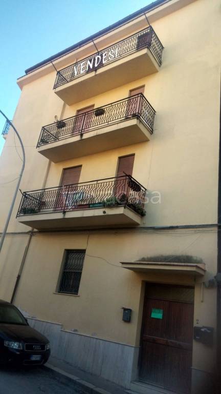 Appartamento in in vendita da privato a Lercara Friddi via Salvo d'Acquisto, 2