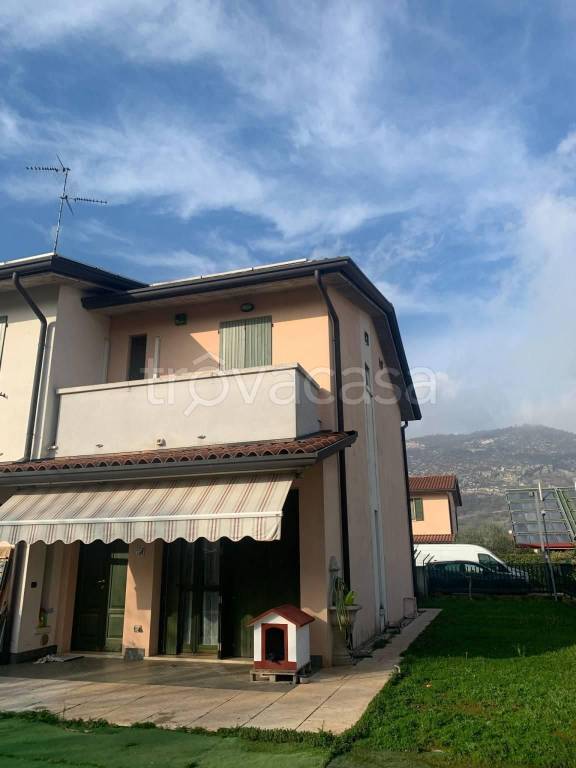 Villa Bifamiliare in in vendita da privato a Mazzano via San Zeno, 43F