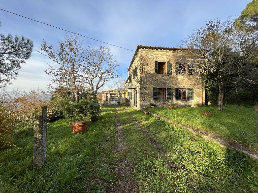 Villa in vendita a Cortona case Sparse Cortona, 165