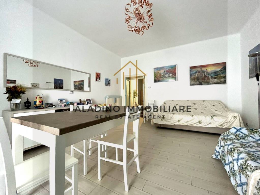 Appartamento in vendita a Trani via Rodunto