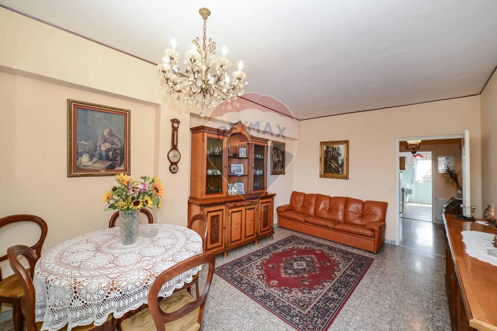 Appartamento in vendita a Roma via Giovanni Frignani, 131