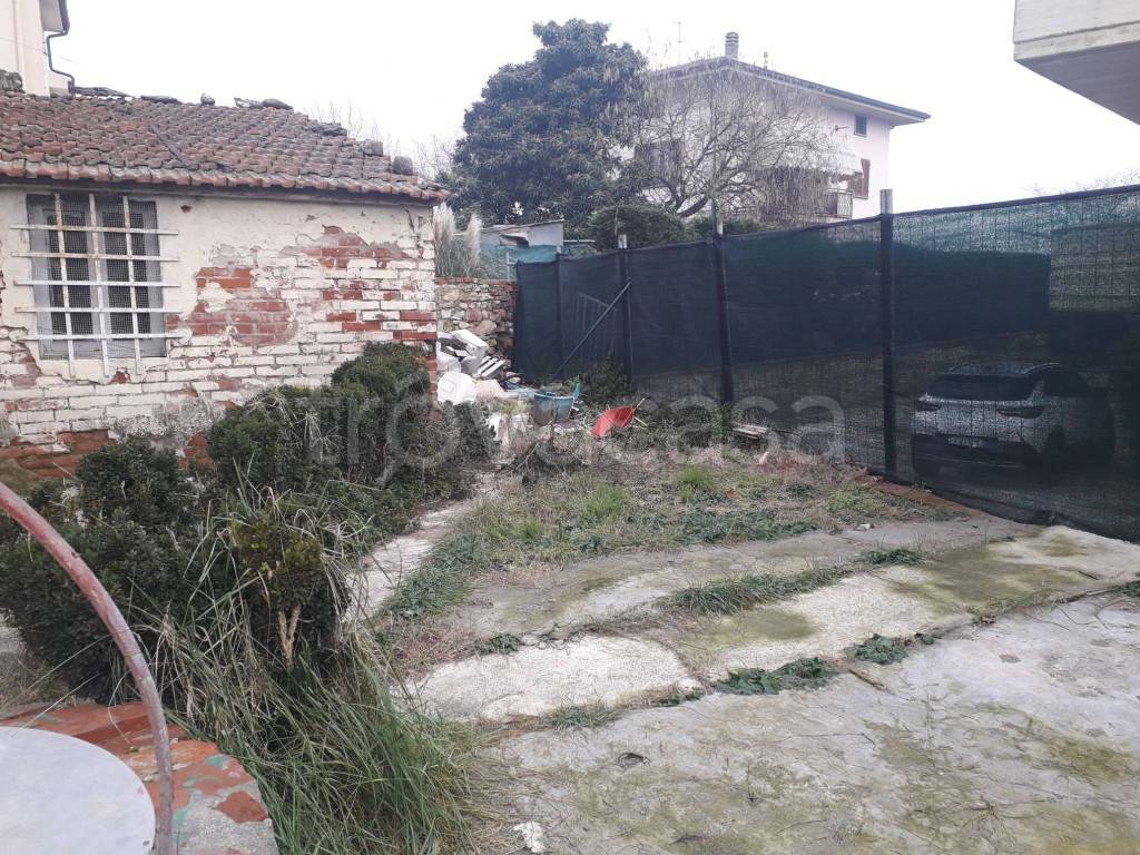 Casa Indipendente in vendita a Monsummano Terme