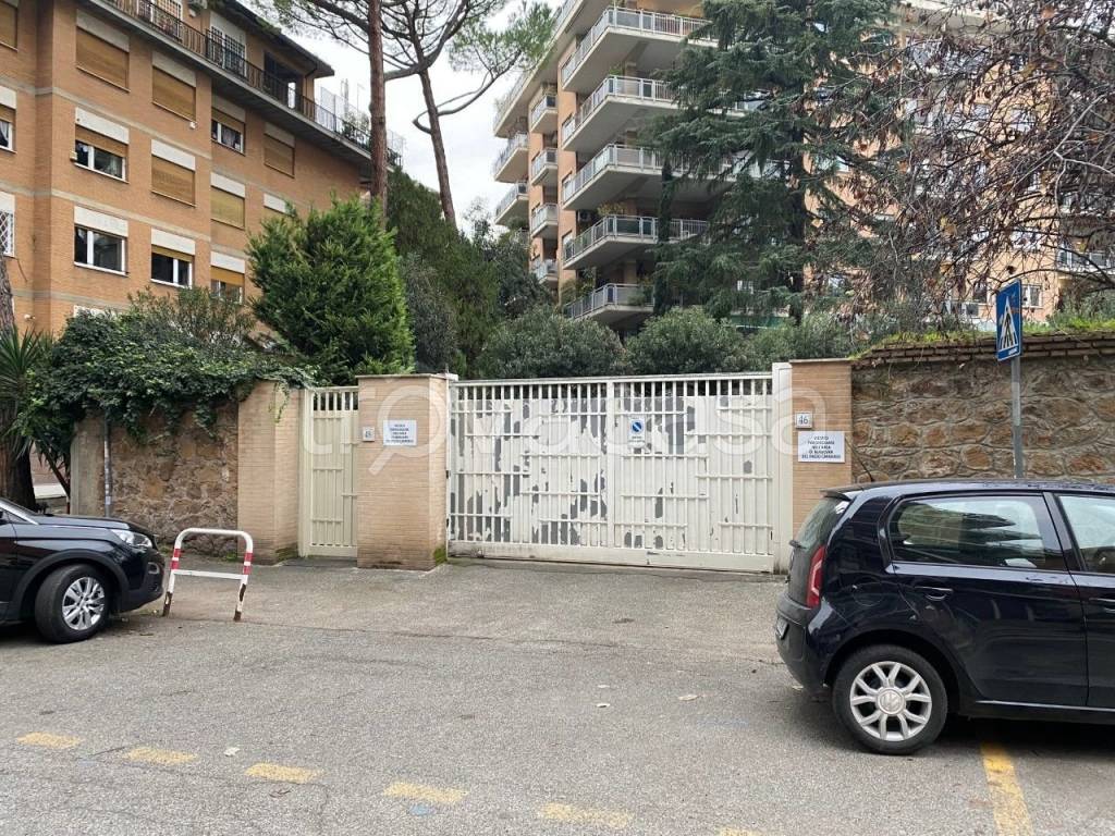 Garage in vendita a Roma via Costantino Maes, 50