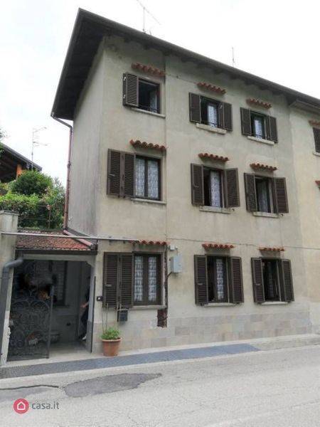 Casa Indipendente in in vendita da privato a Verbania via Filippo Turati, 26