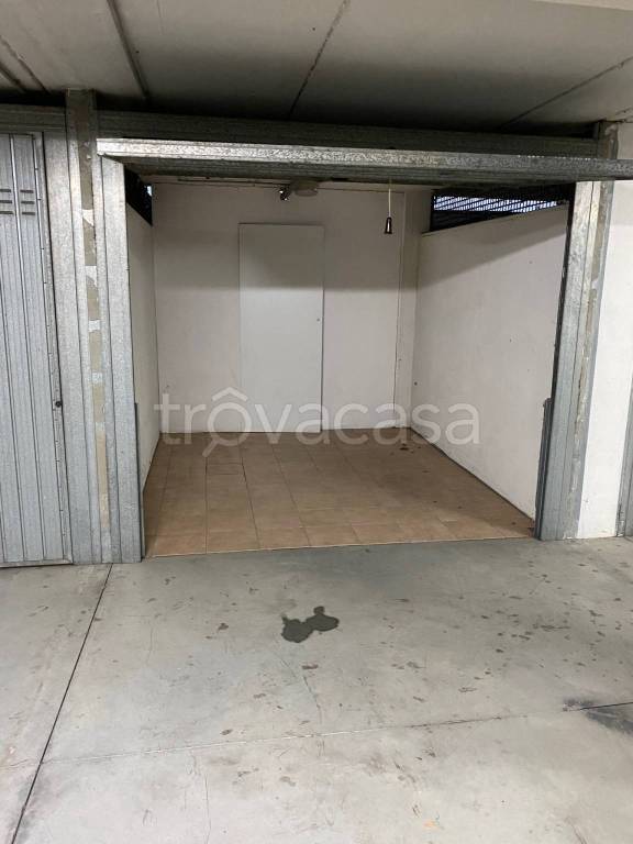 Garage in vendita a Maranello via Giovanni Verga, 16