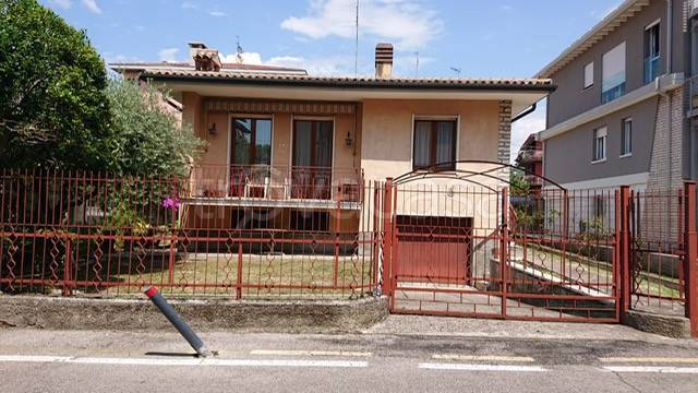 immagine annuncio 2 di 12