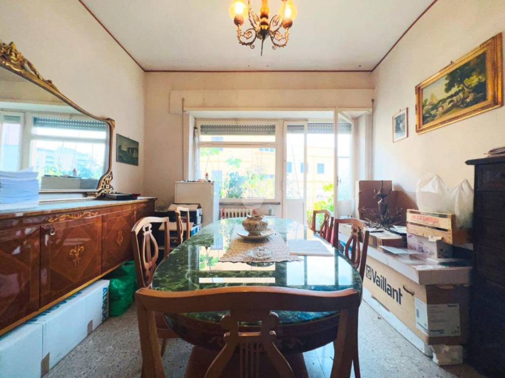 Appartamento in vendita a Roma via adriano tilgher, 41