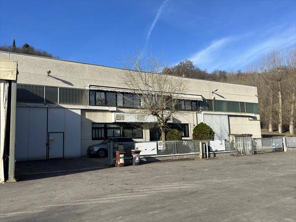 Capannone Industriale in vendita a Monte San Pietro via dell'Artigianato, 60