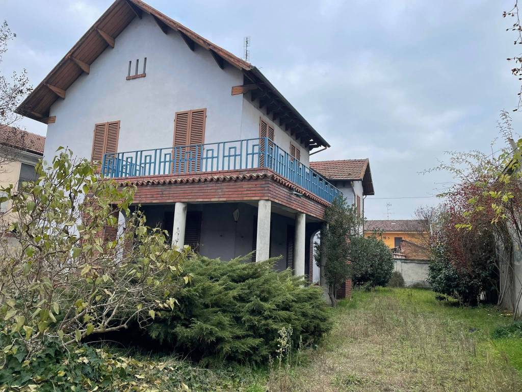 Villa in vendita a Sartirana Lomellina via Camillo Benso di Cavour, 257