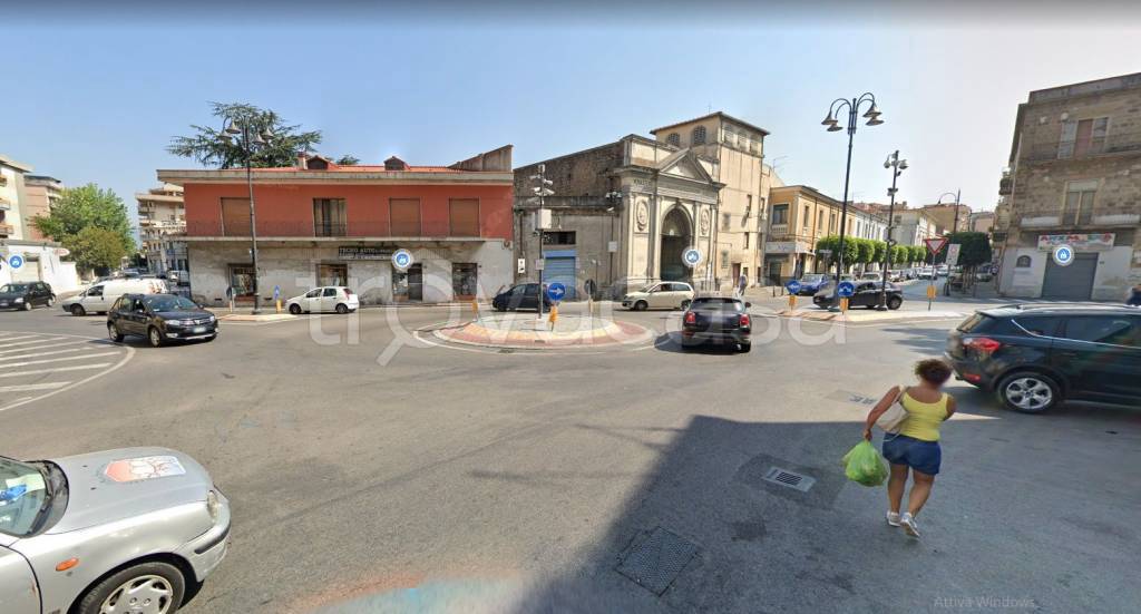 Garage in vendita a Nocera Inferiore via Raffaele Libroia