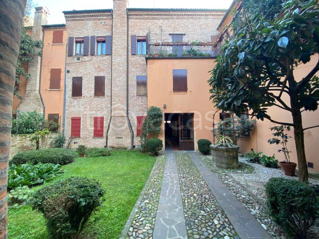 Appartamento in vendita a Ferrara via Palestro, 45