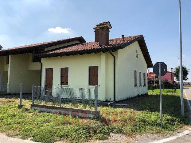 Villa Bifamiliare in vendita a Stanghella