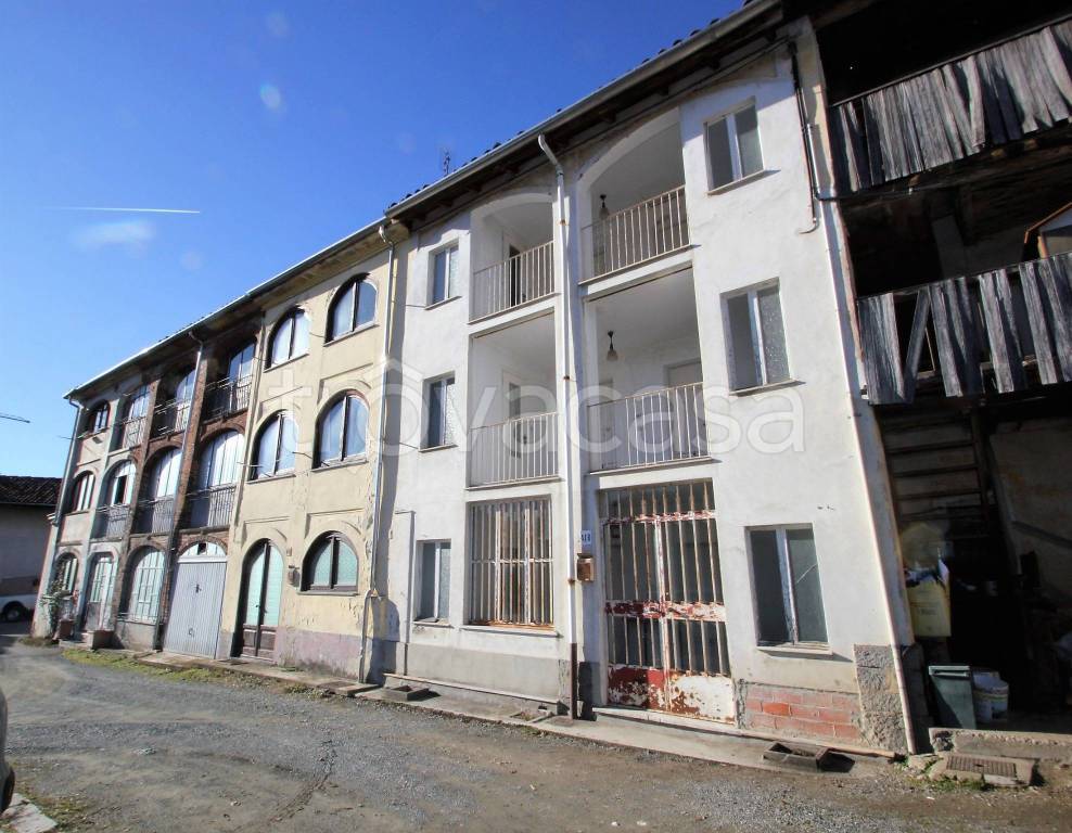 Casa Indipendente in vendita a Biella via Santuario di Oropa, 416