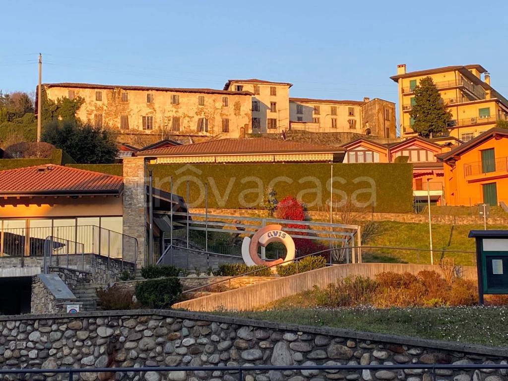 Casale in vendita a Villa d'Adda via Bellavista