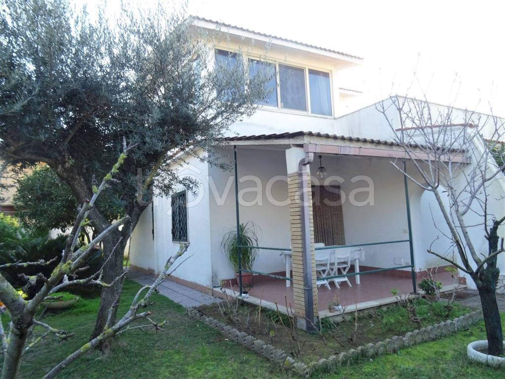 Villa in vendita ad Anzio via Severino Ferrari, 12