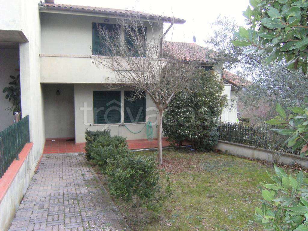 Villa a Schiera in vendita a Chiusi