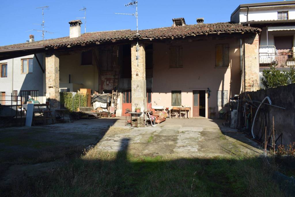 Casa Indipendente in vendita a Montichiari via San Lorenzo