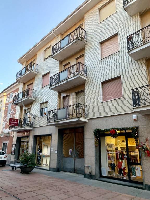 Appartamento in vendita a Santhià corso Nuova Italia, 171