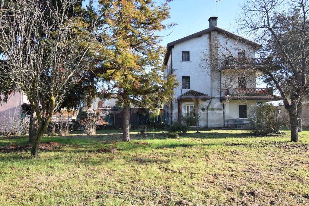 Villa in vendita a Maserada sul Piave via Calmaggiore, 65