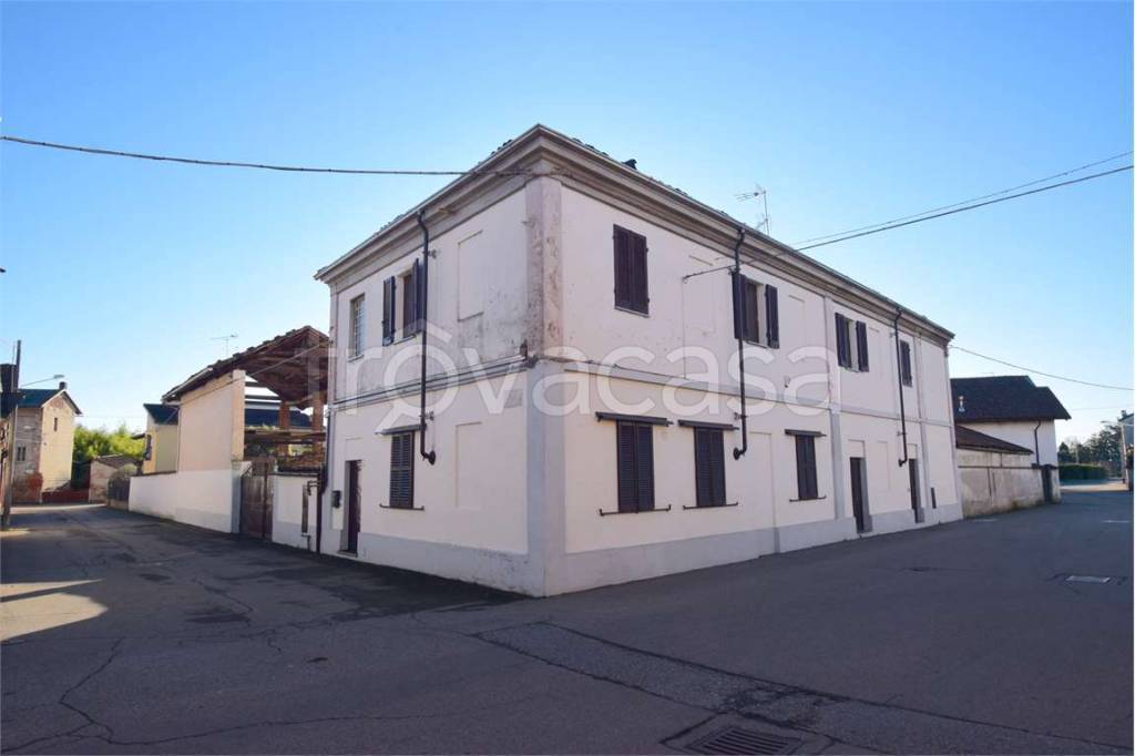 Casa Indipendente in vendita ad Albano Vercellese via Moglia, 2