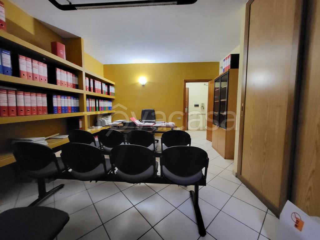 Ufficio in vendita a Pagani via De Rosa, 55
