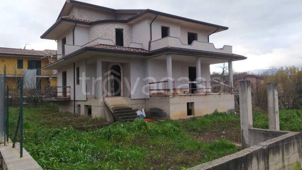 Villa in vendita a San Michele di Serino via Zappelle, 70