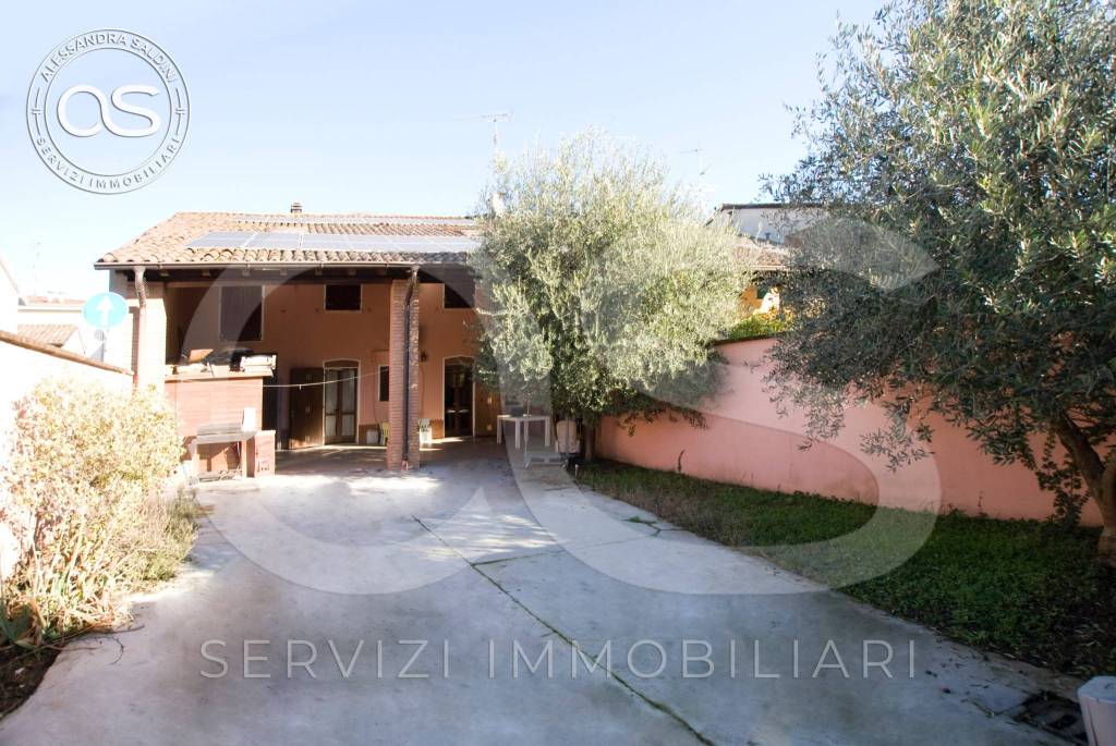 Villa Bifamiliare in vendita a Manerbio via Solferino, 68