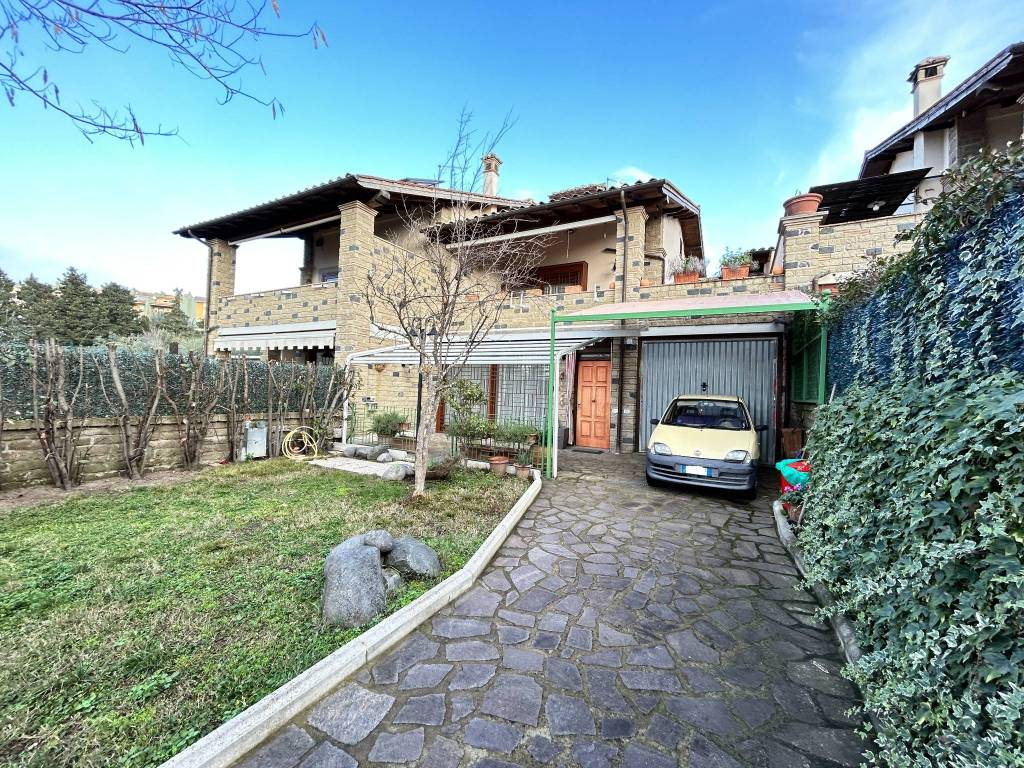 Villa a Schiera in vendita a Trevignano Romano via della Bellera, 4B