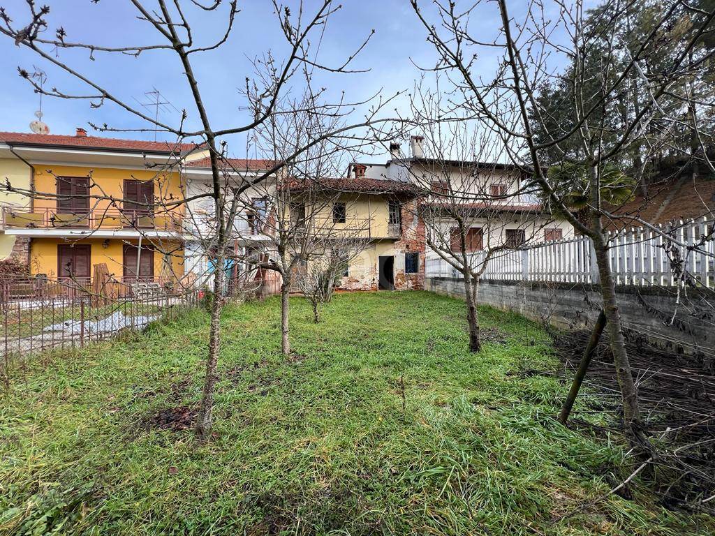 Casa Indipendente in vendita a Santo Stefano Roero frazione San Lorenzo