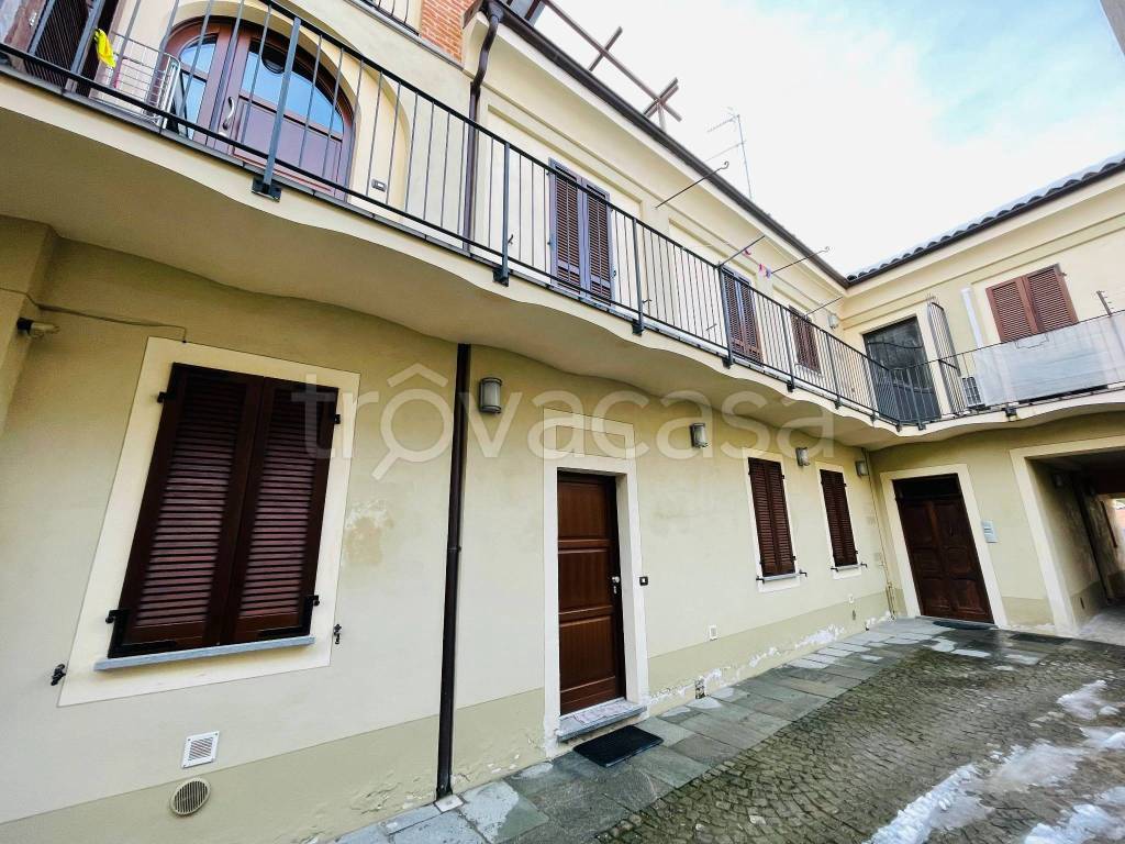 Appartamento in vendita a Bra via Vittorio Emanuele II